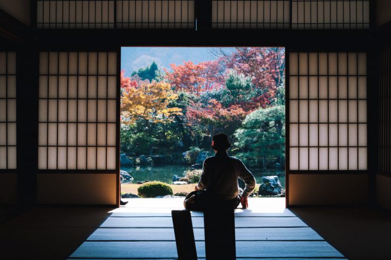 masaaki komori qwPSnBvdhtI unsplash