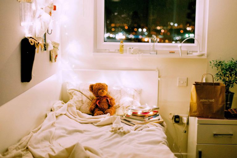 bedroom decoration