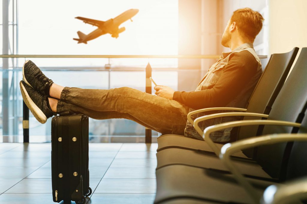 Chuyển đến Nhật Bản: Tôi Cần Làm Những Thủ Tục Gì? 6 thẻ làm việc