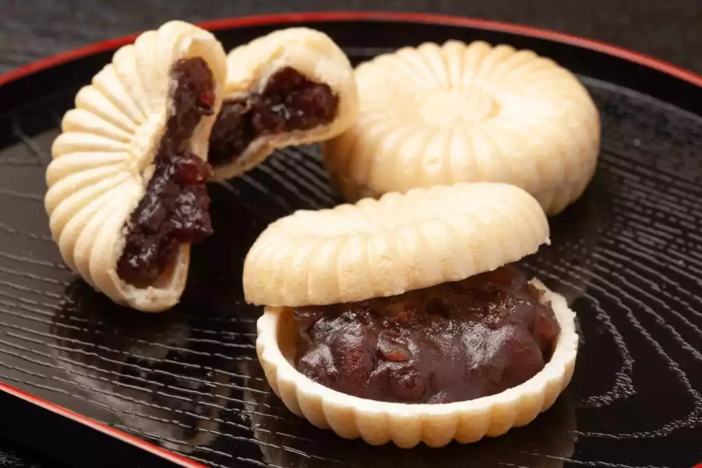 Monaka