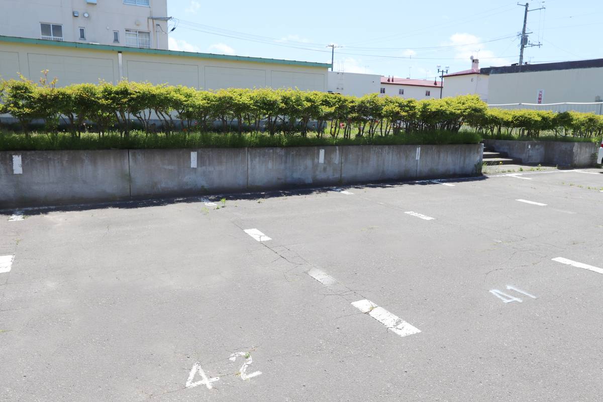 Bãi đậu xe của Village House Yakumo ở Futami-gun