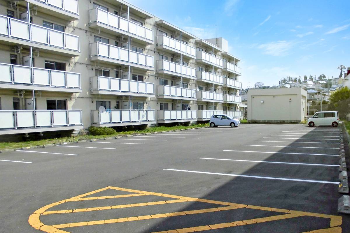 Parking lot of Village House Niida in Hachinohe-shi