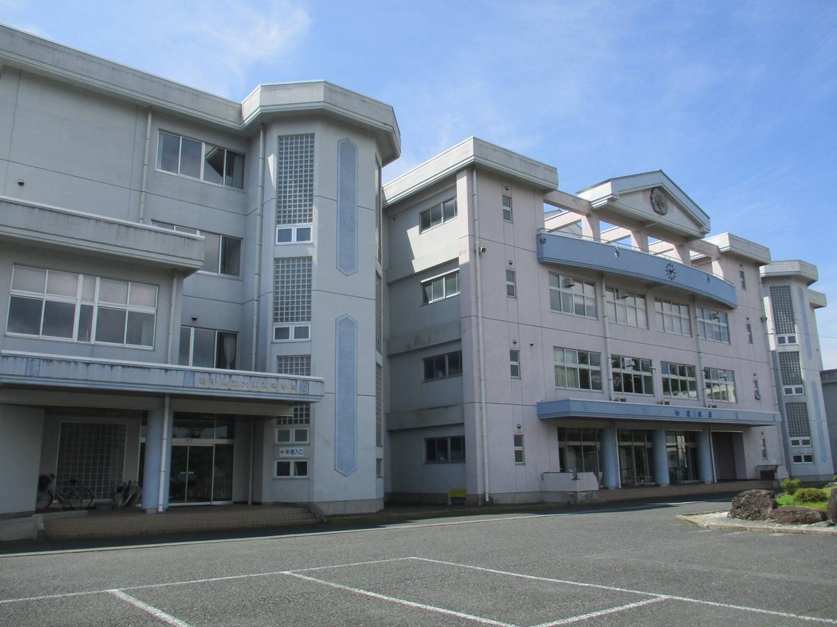 Ensino médio perto do Village House Daito em Ichinoseki-shi