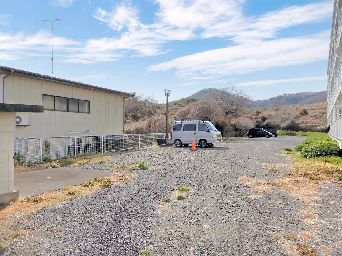 Parking lot of Village House Higashi Kanai in Ota-shi