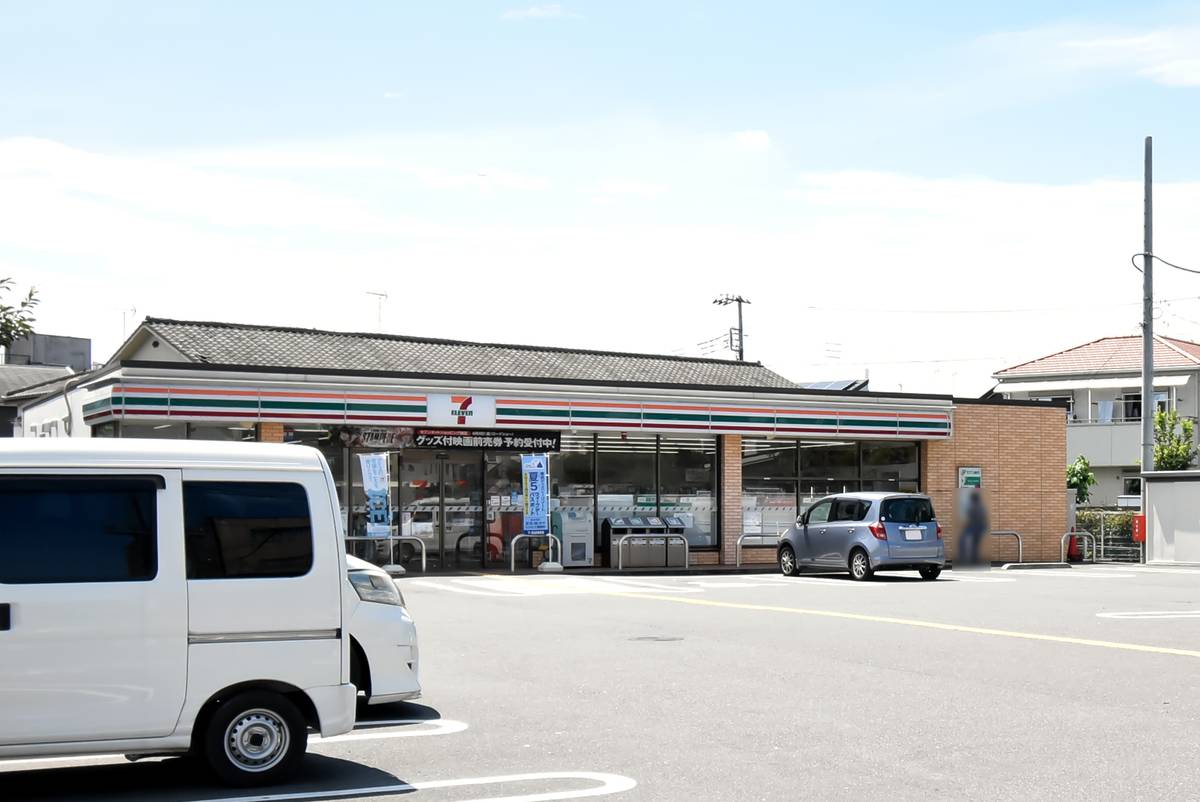 Cửa hàng tiện lợi gần Village House Tsukiyoshi ở Kawagoe-shi