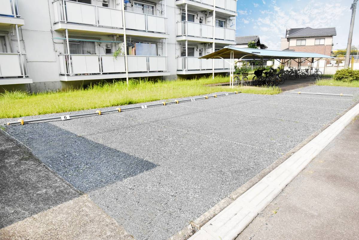 Parking lot of Village House Higashi Ohashi in Ishioka-shi