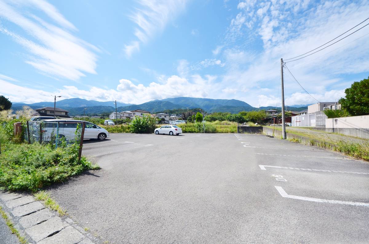 Parking lot of Village House Kushigata in Minamiarupusu-shi