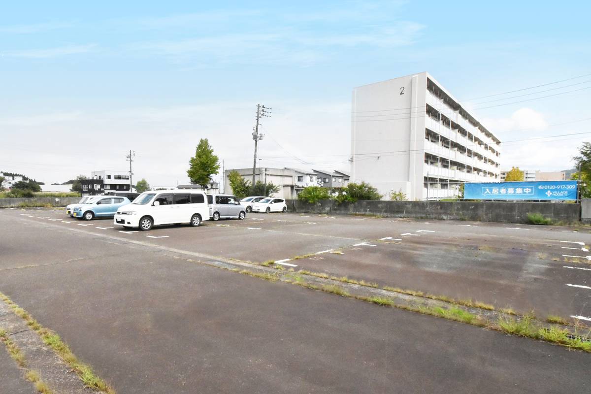 Estacionamento Village House Ojiya em Ojiya-shi