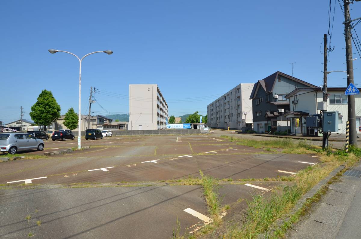 Parking lot of Village House Ojiya in Ojiya-shi
