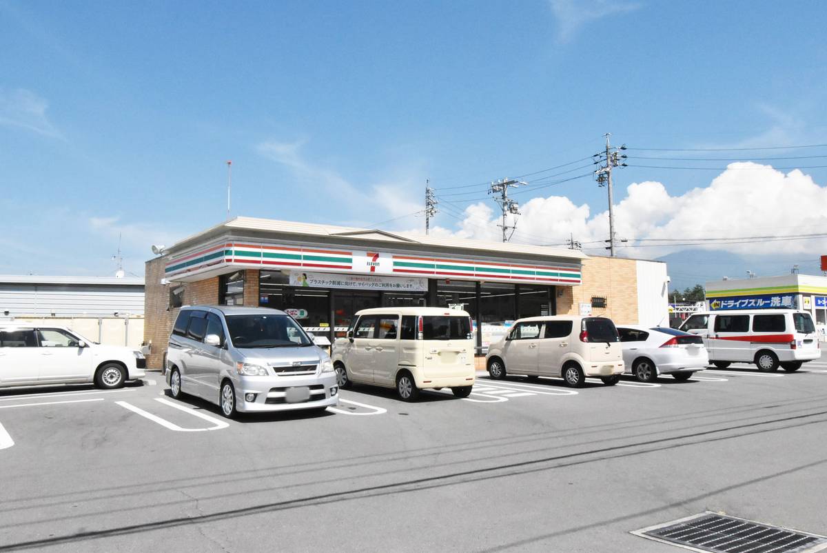 Cửa hàng tiện lợi gần Village House Iwamurada ở Saku-shi