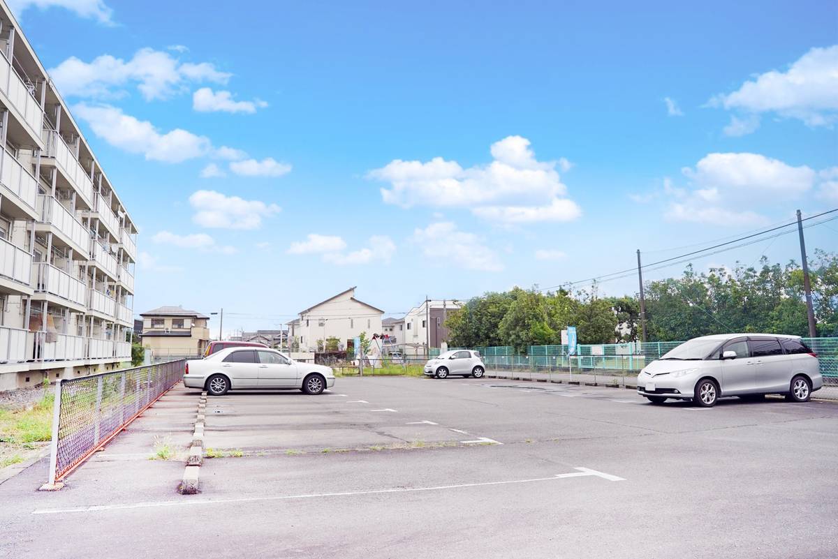 Parking lot of Village House Hozumi in Mizuho-shi