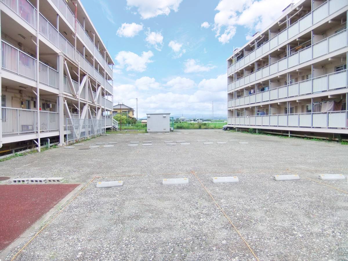 Parking lot of Village House Oomura in Toyohashi-shi