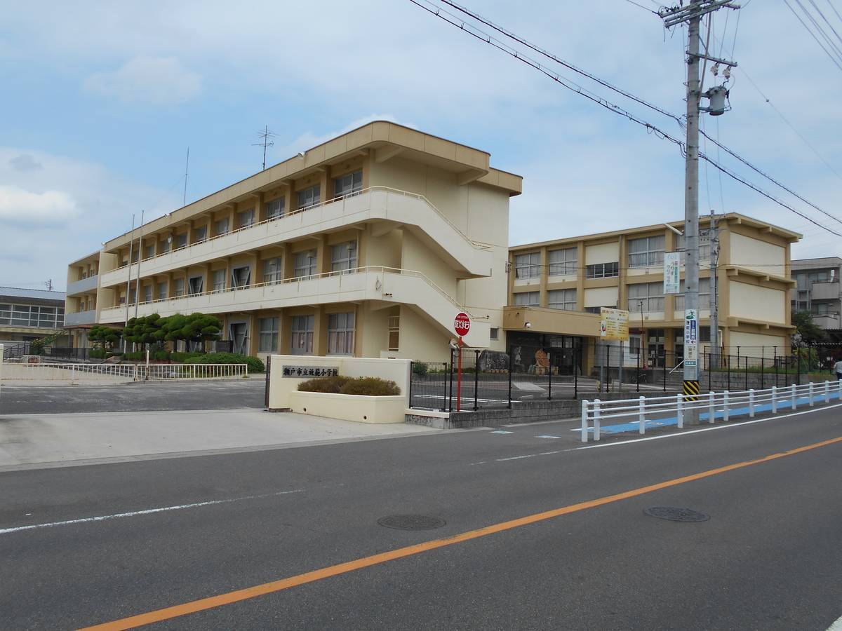 Elementary School near Village House Kitayama in Seto-shi