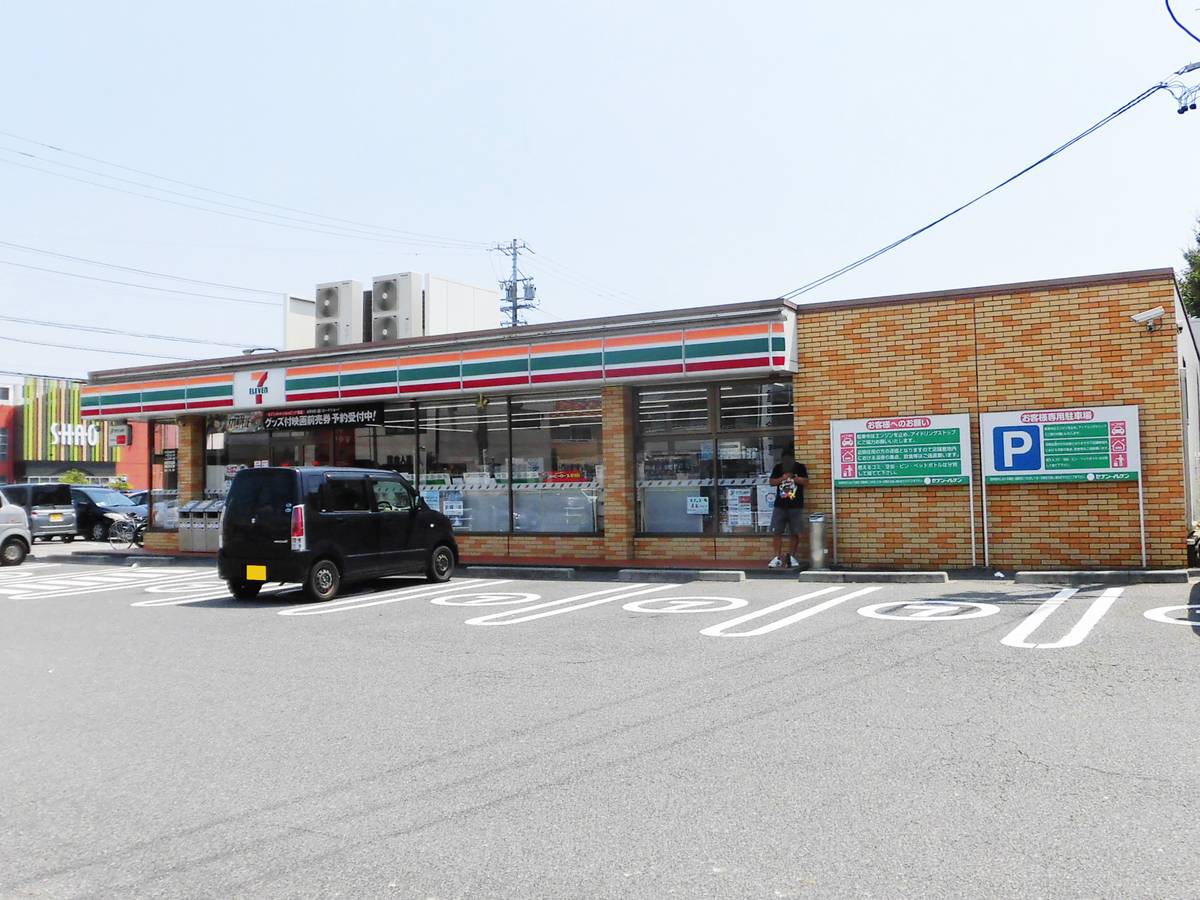 Convenience Store near Village House Nishio in Nishio-shi