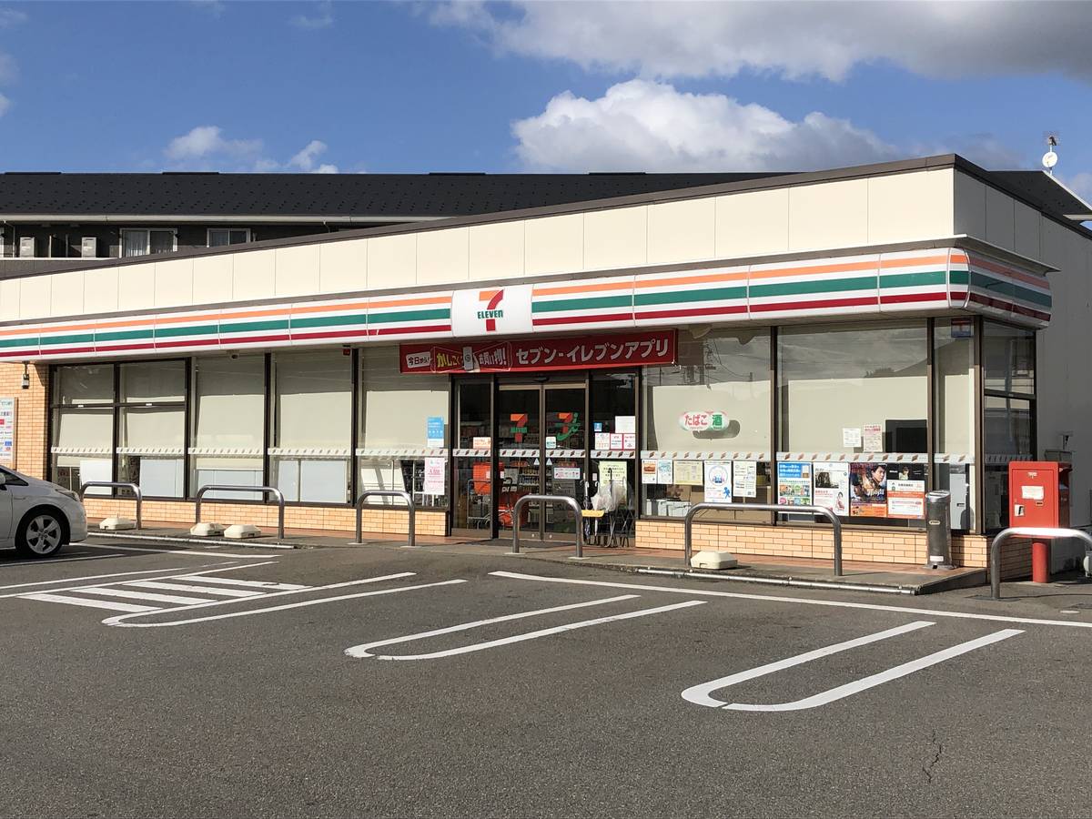 Convenience Store near Village House Komatsu in Komatsu-shi