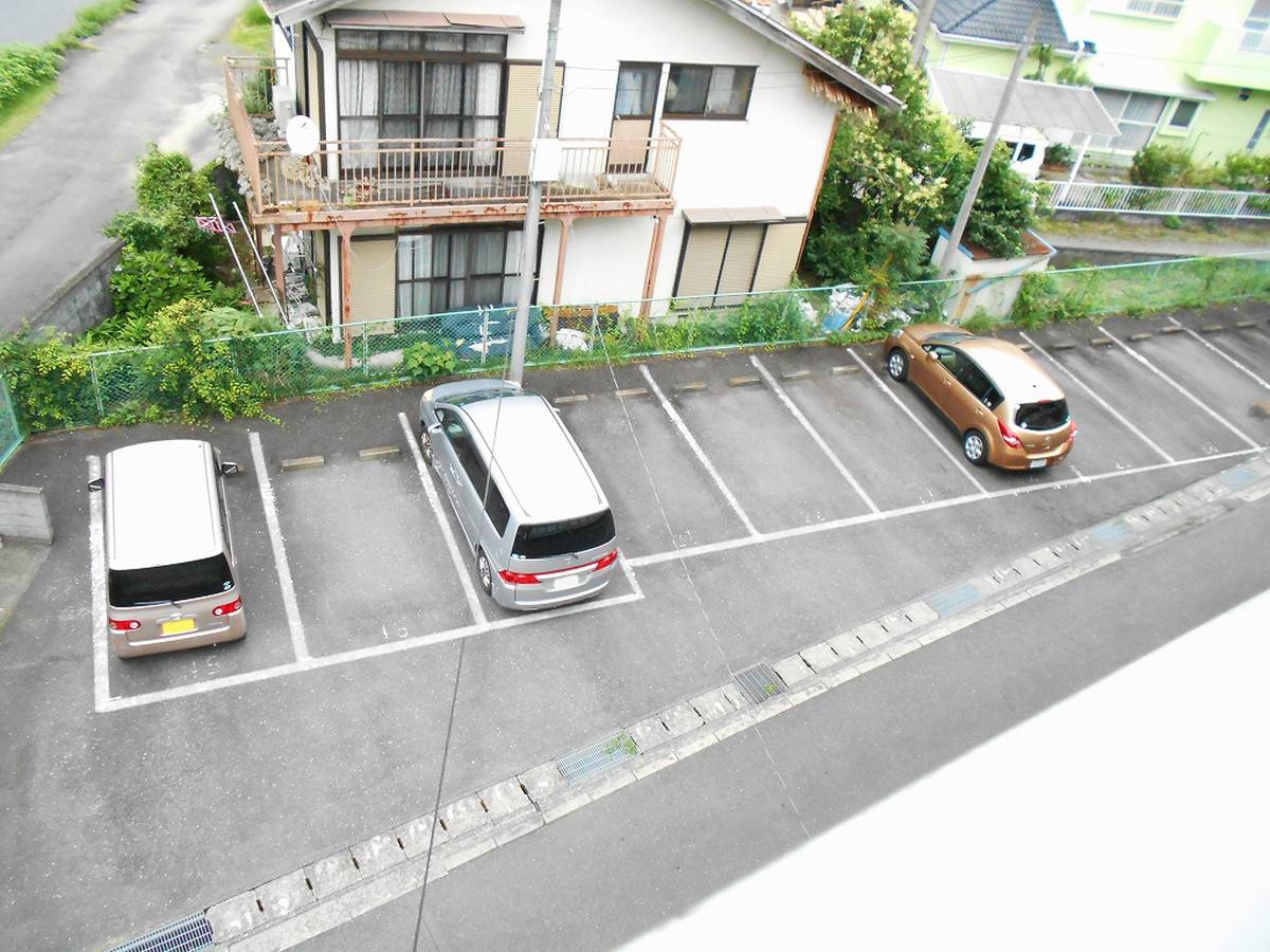 Parking lot of Village House Shinma in Aoi-ku