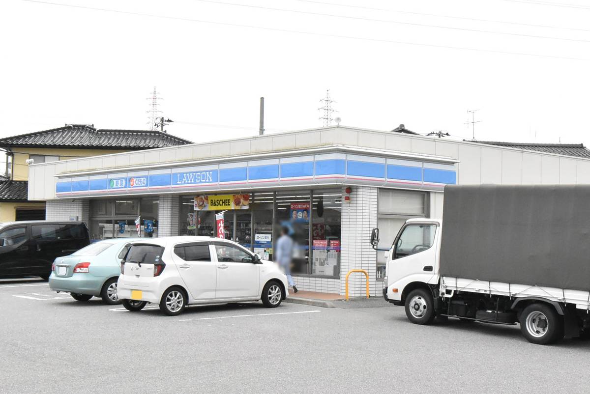 Cửa hàng tiện lợi gần Village House Arakawa ở Toyama-shi