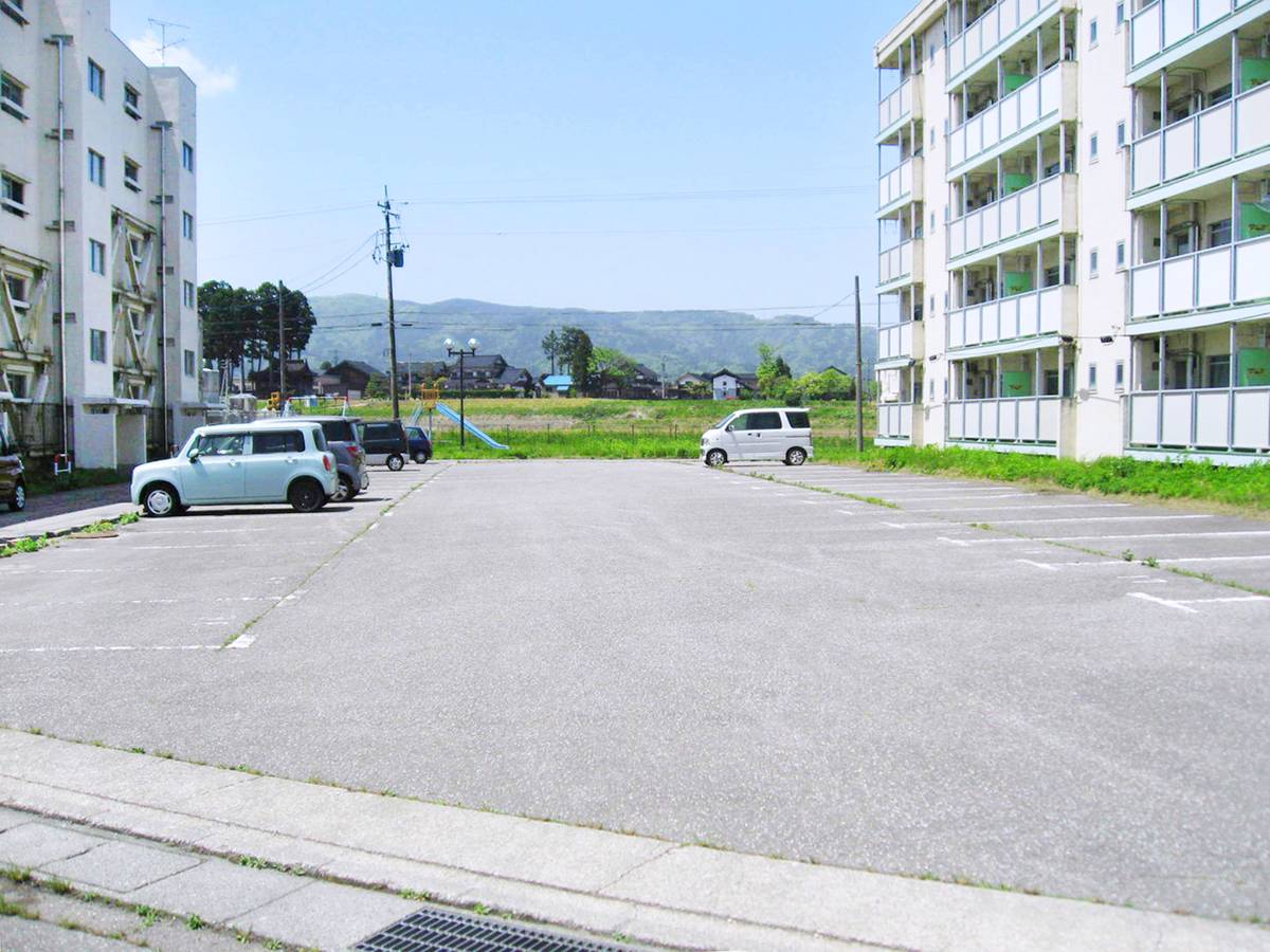 Parking lot of Village House Fukumitsu in Nanto-shi