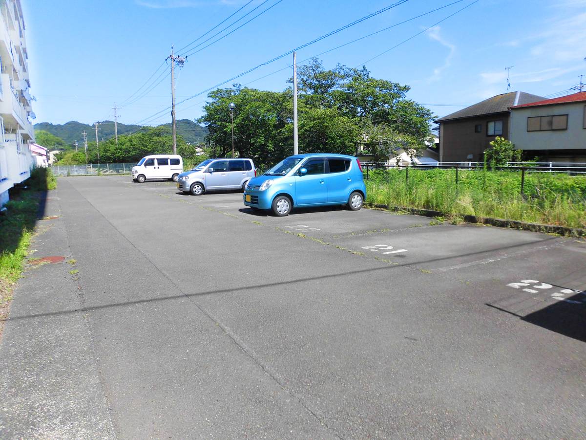 Parking lot of Village House Sakamoto in Yaizu-shi