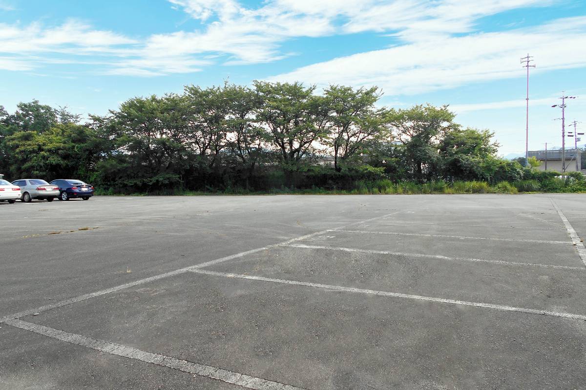 美濃加茂市ビレッジハウス境松の駐車場