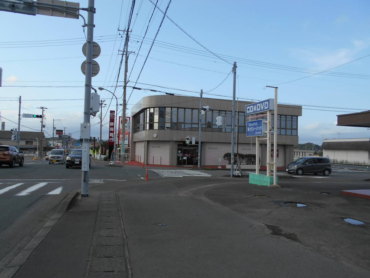 Ngân hàng gần Village House Ohama ở Kakegawa-shi