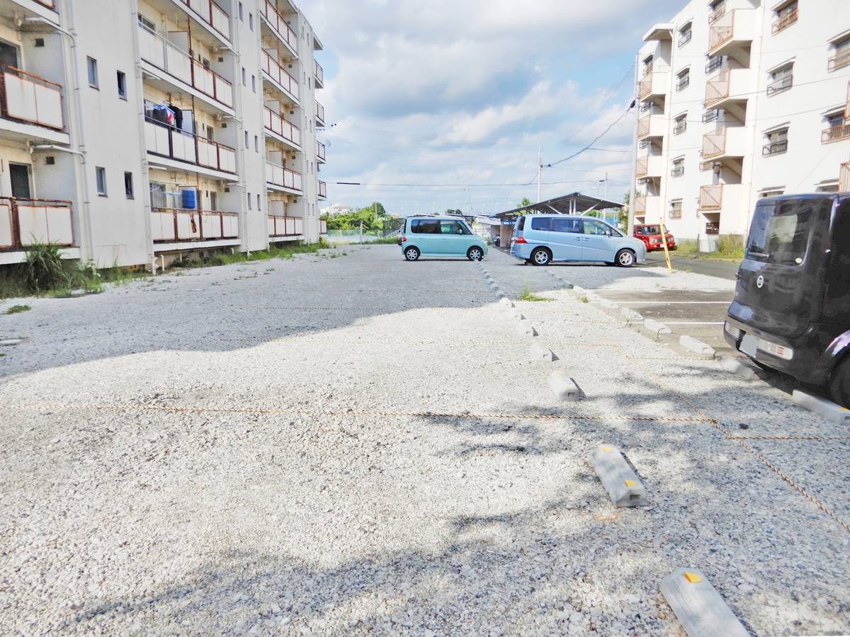 Parking lot of Village House Ichiriyama in Chuo-ku