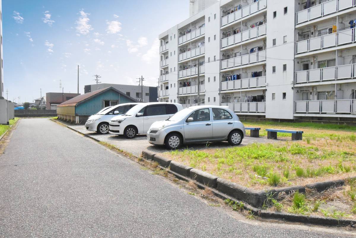 Parking lot of Village House Neagari Dai 2 in Nomi-shi