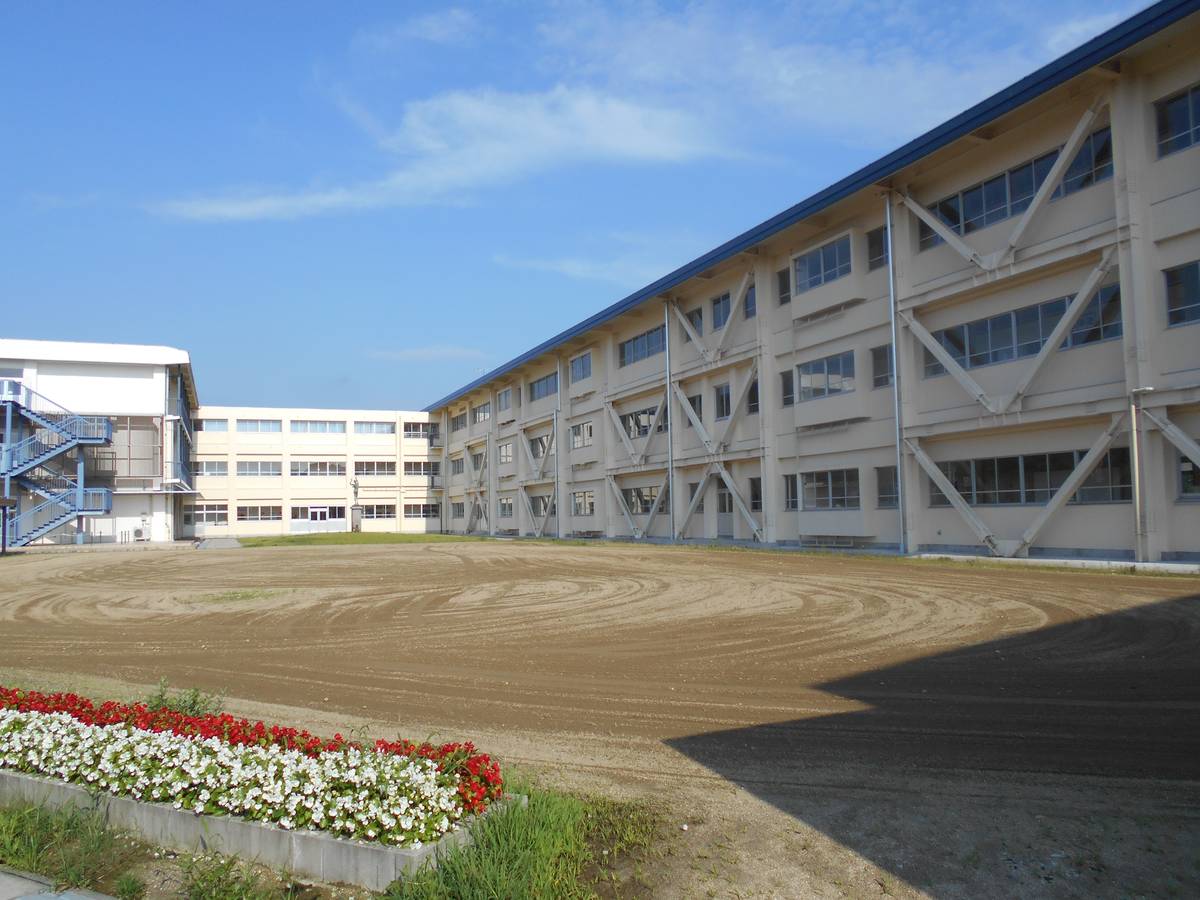 Junior High School near Village House Sugiyaki in Toki-shi