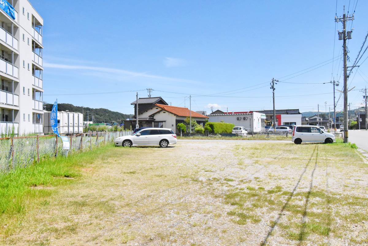 Parking lot of Village House Shio in Hakui-gun