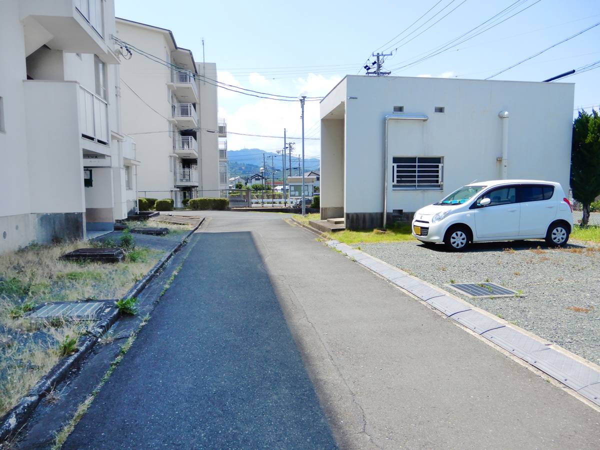 Parking lot of Village House Mikkabi in Hamana-ku