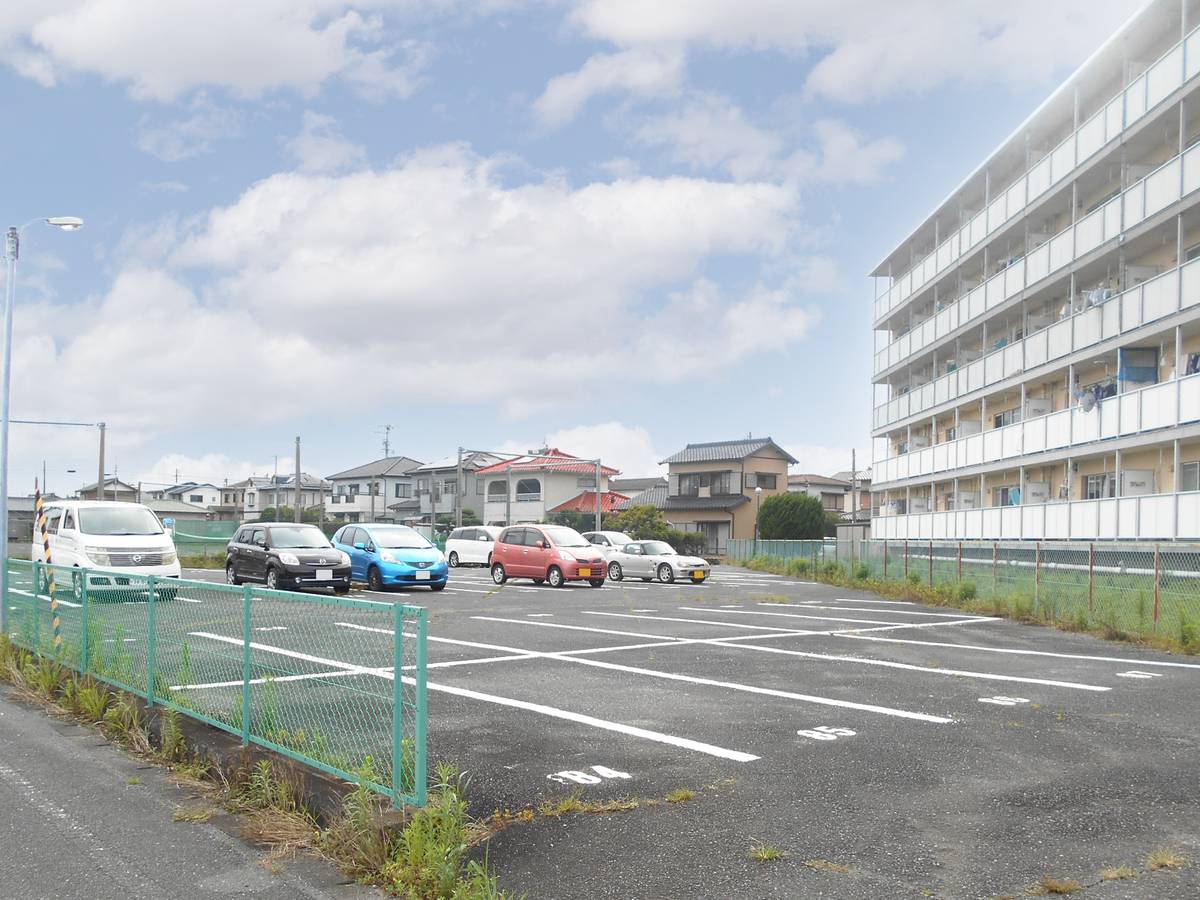 Parking lot of Village House Ogasa in Kikugawa-shi