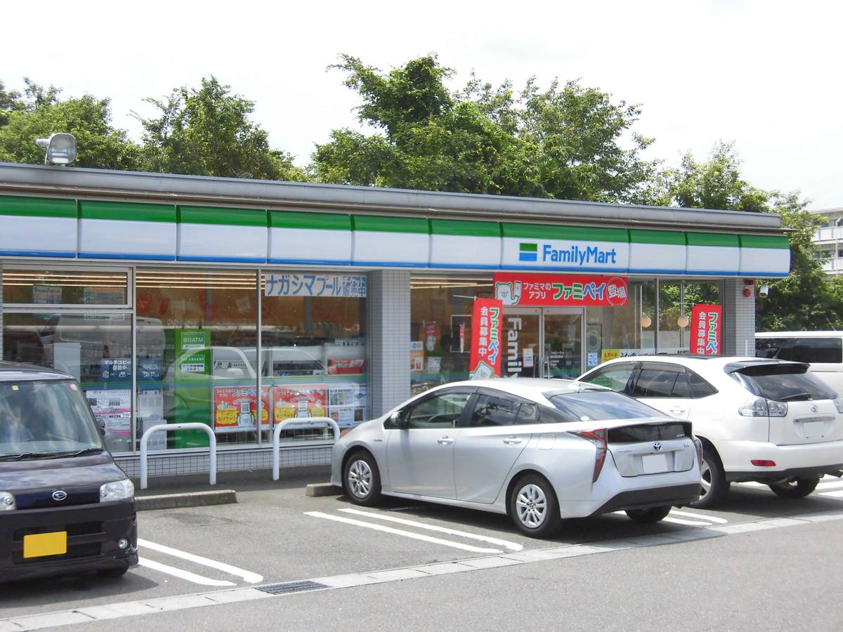 Cửa hàng tiện lợi gần Village House Tahara ở Seki-shi