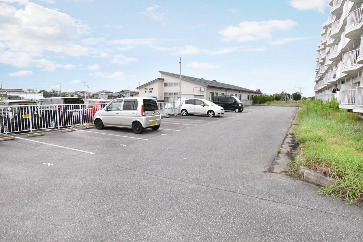 Parking lot of Village House Funahashi in Nakaniikawa-gun
