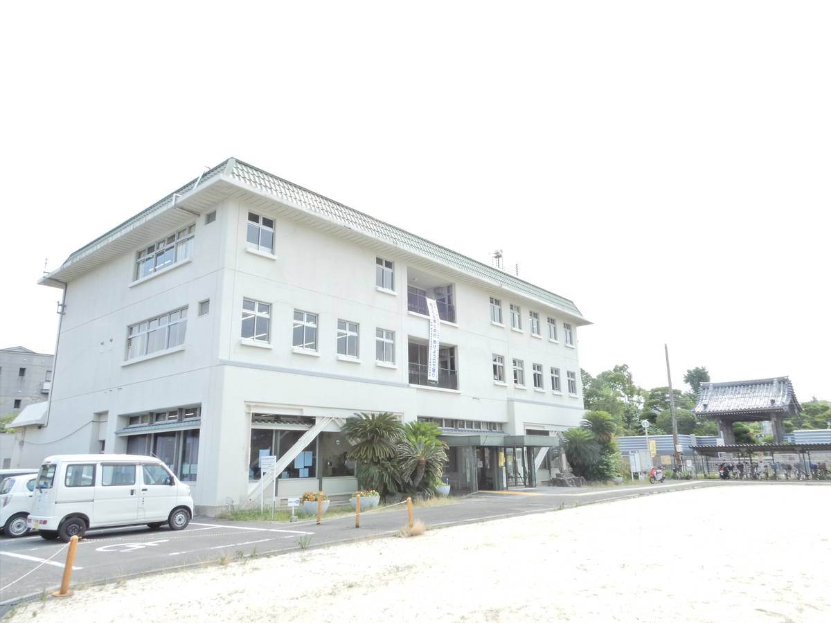 Tòa thị chính gần Village House Nishimachi ở Takatsuki-shi