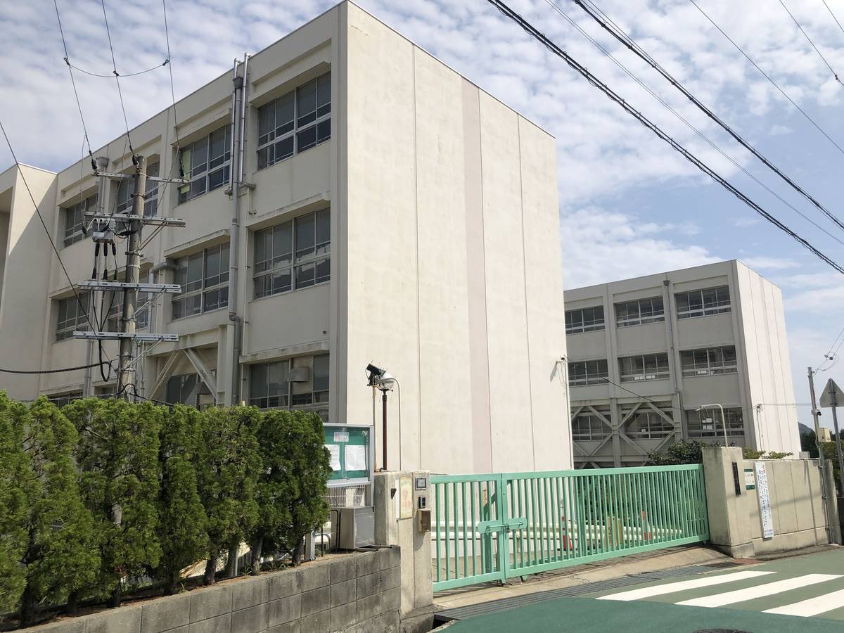 Elementary School near Village House Suzurandai in Kita-ku