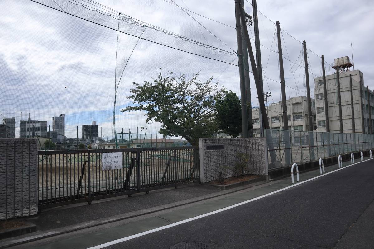 Escola secundária perto do Village House Minami Noda em Higashi-ku