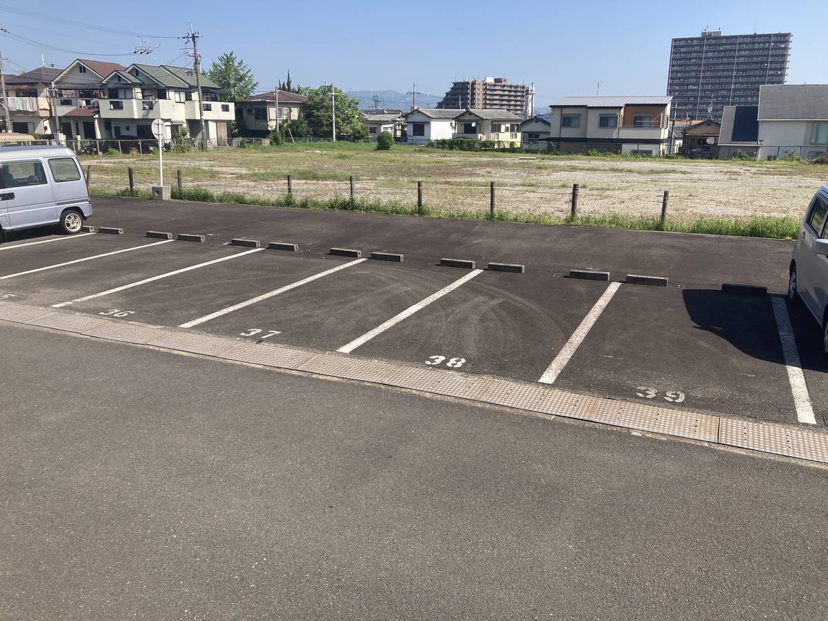Parking lot of Village House Hoshigaoka in Hirakata-shi