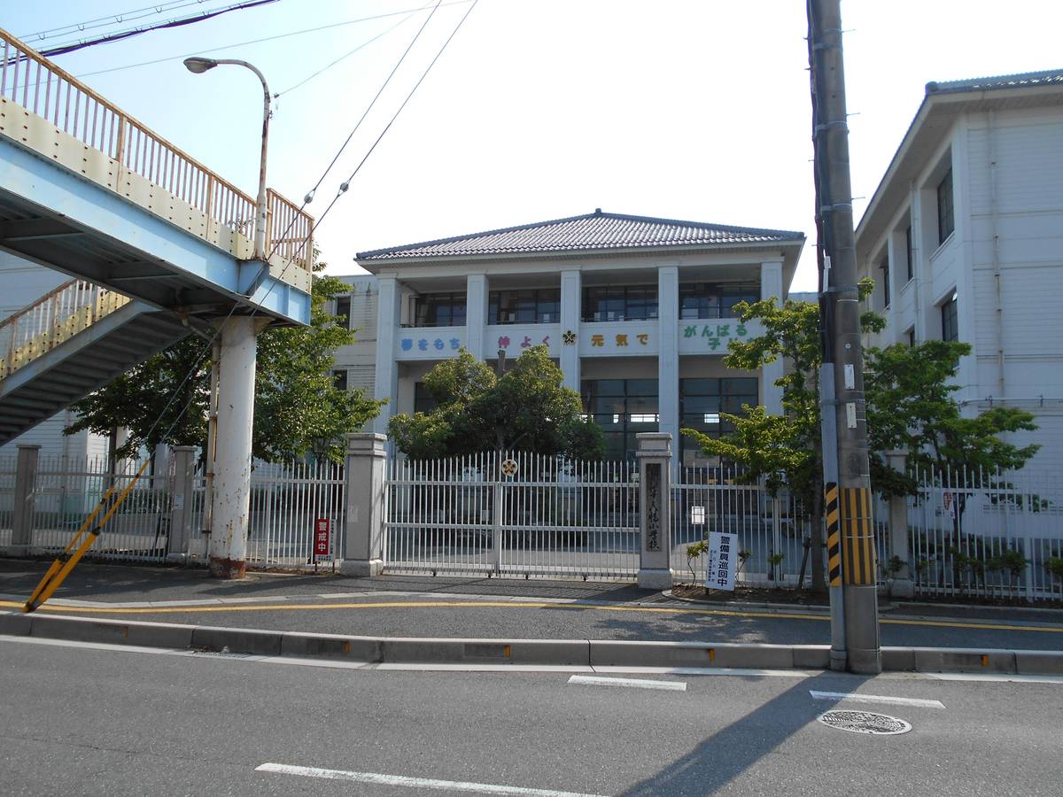 Elementary School near Village House Miyauchi in Omihachiman-shi