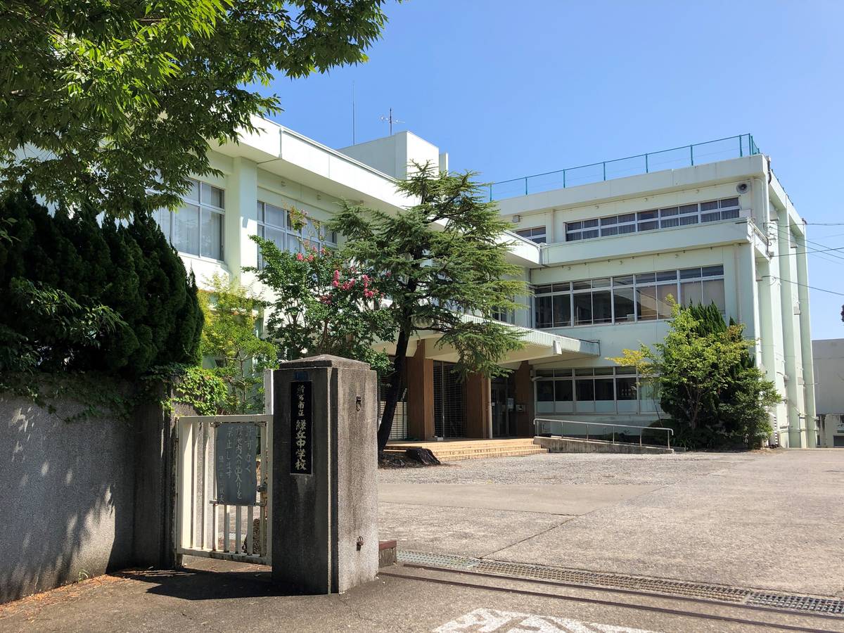 Junior High School near Village House Aisuji in Shingu-shi