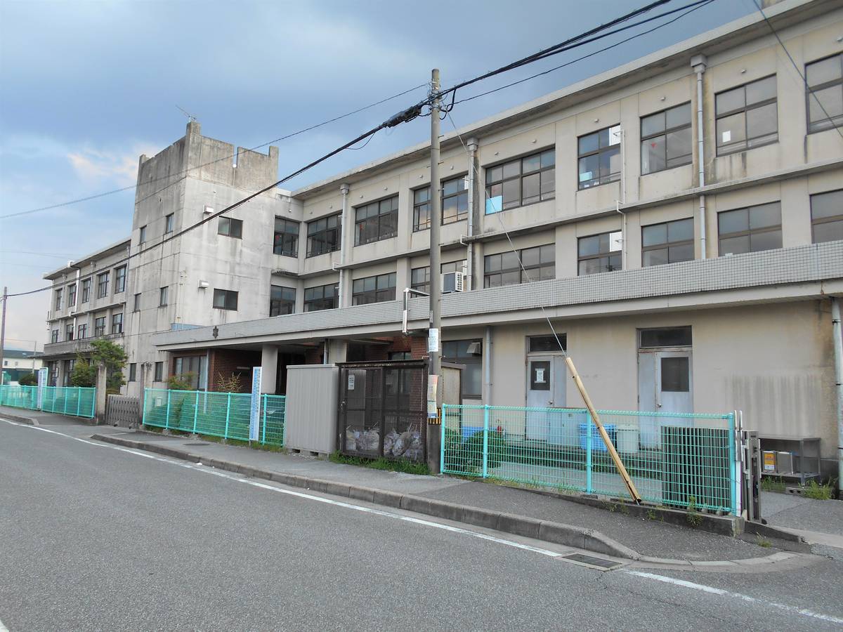 Elementary School near Village House Inae in Hikone-shi
