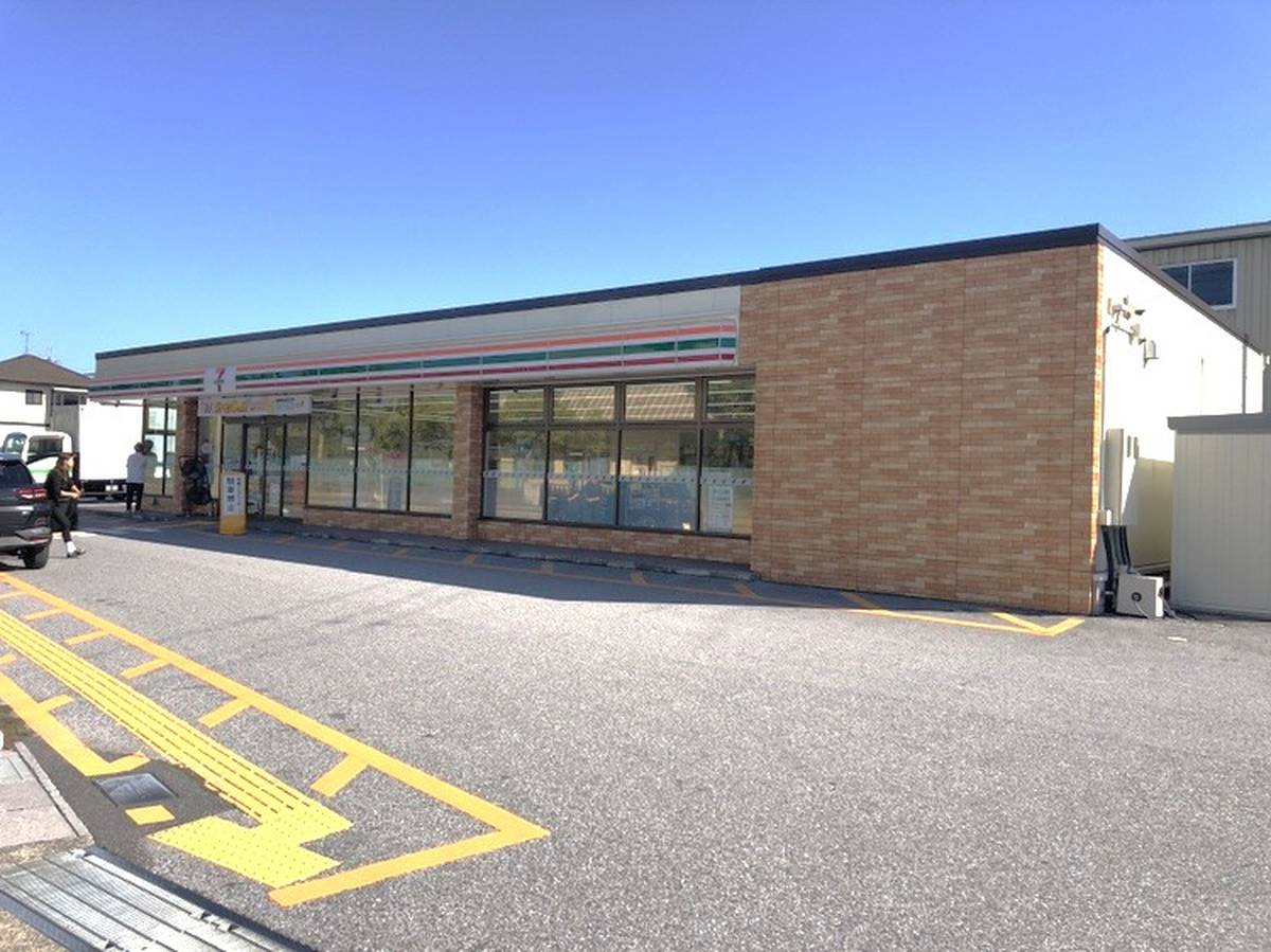 長浜市ビレッジハウス小堀の近くのコンビニ