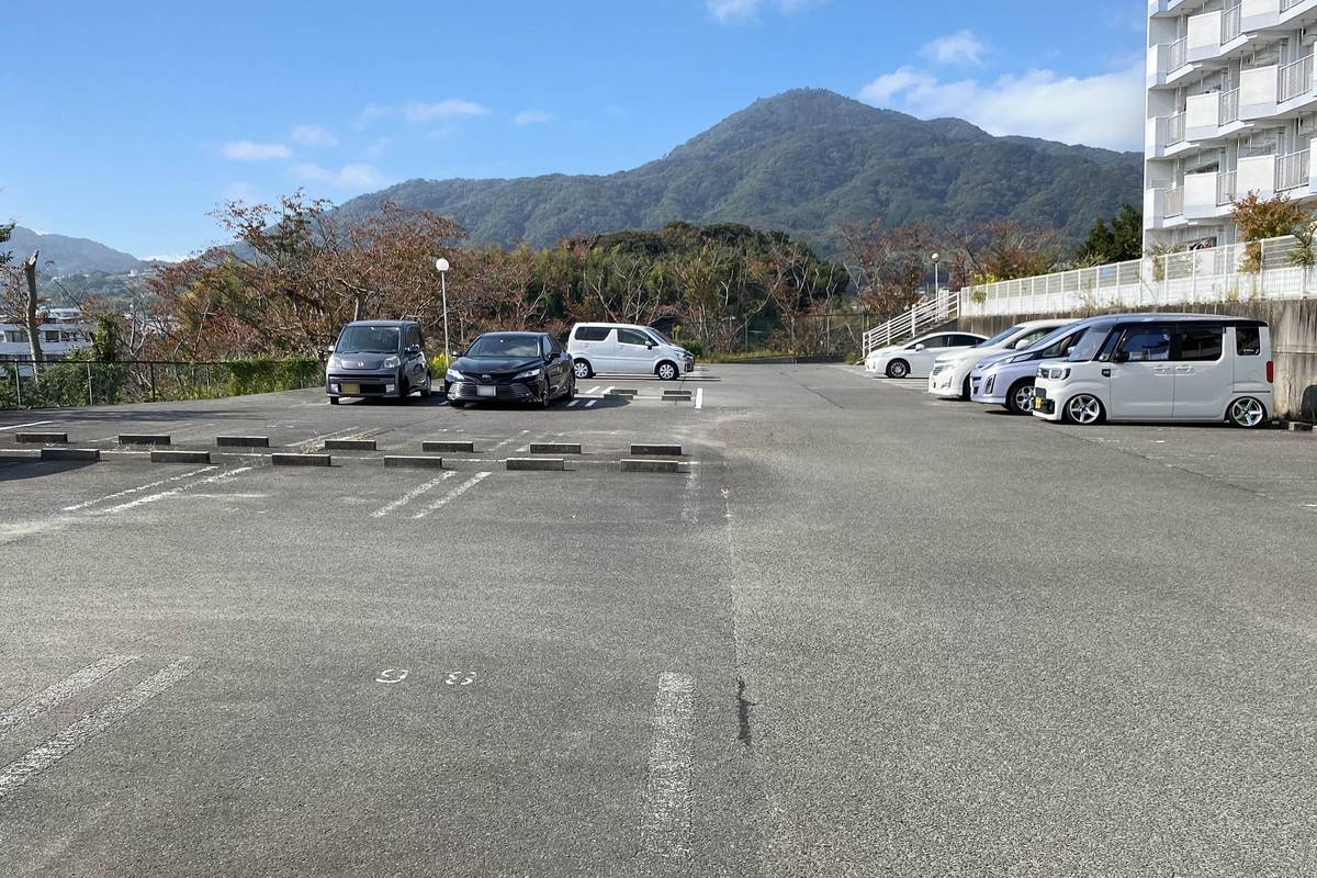Bãi đậu xe của Village House Sumoto ở Sumoto-shi