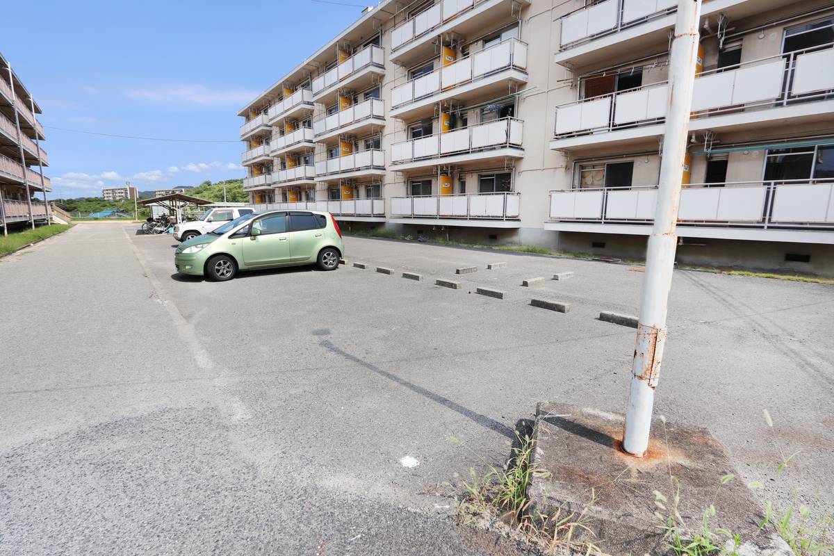 Parking lot of Village House Nakanosho in Onomichi-shi