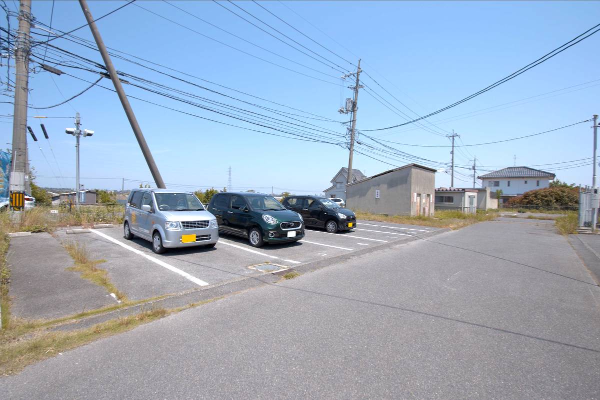 Parking lot of Village House Tonari Higashi in Yonago-shi