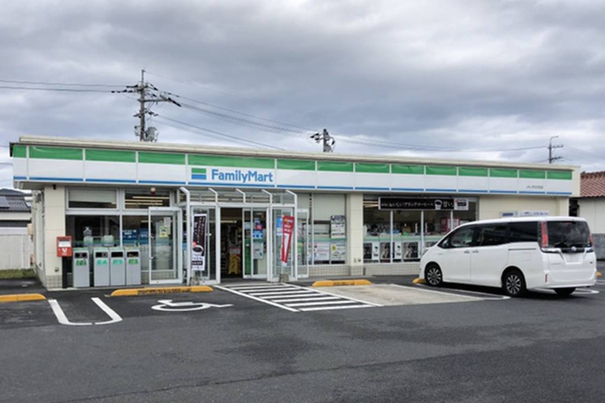 Cửa hàng tiện lợi gần Village House Unshu Hirata ở Izumo-shi