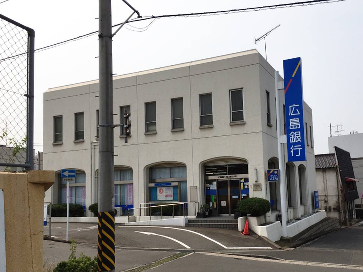 Banco perto do Village House Noujima em Fukuyama-shi