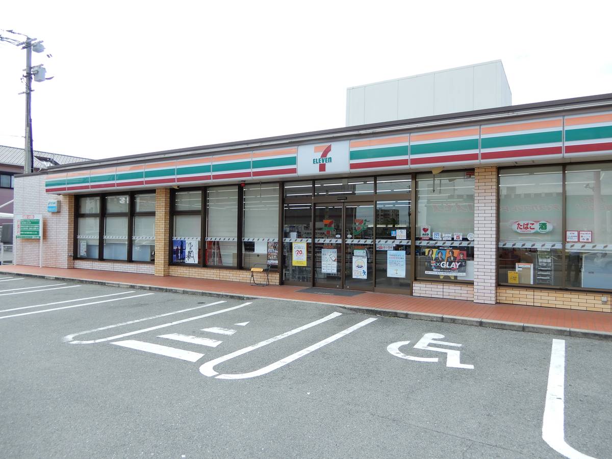 Cửa hàng tiện lợi gần Village House Mitsuhashi ở Yanagawa-shi