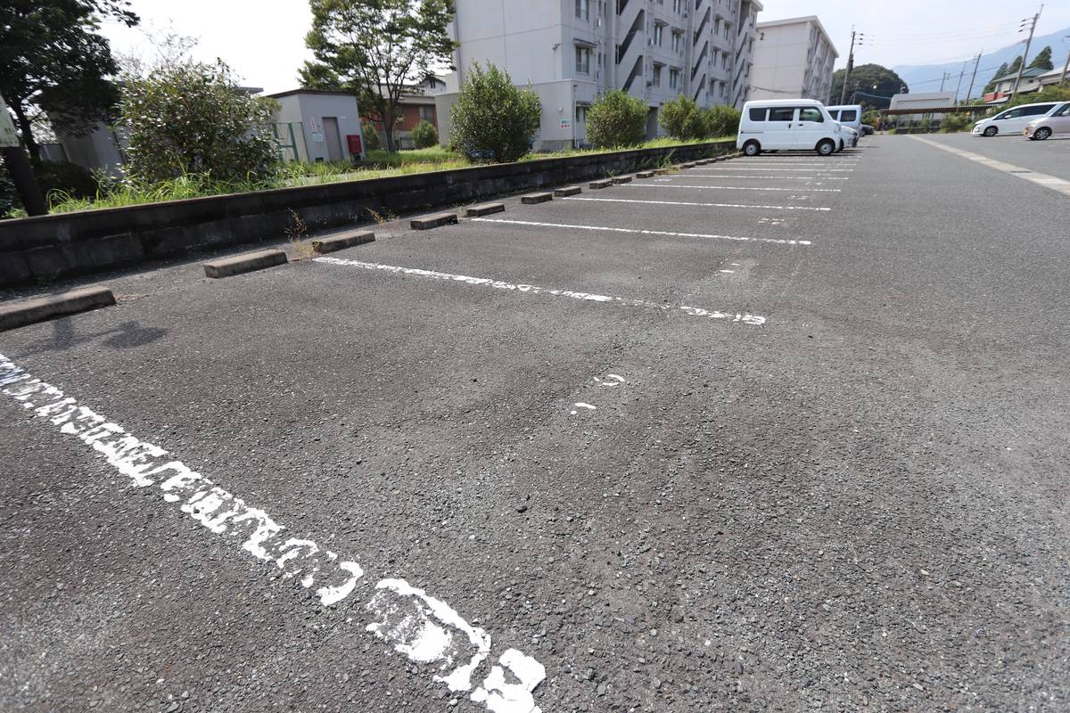 京都郡ビレッジハウス片島の駐車場