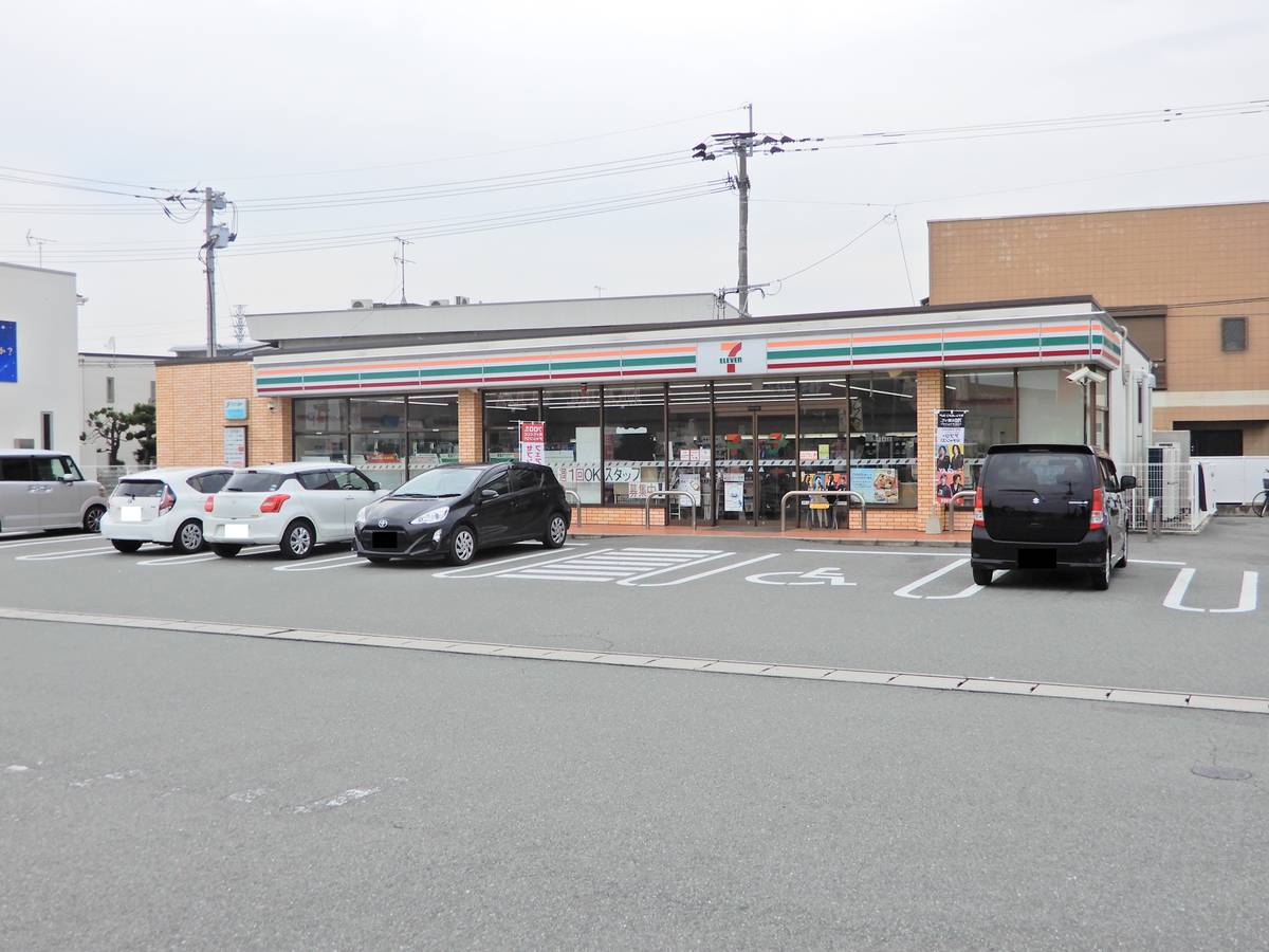 Cửa hàng tiện lợi gần Village House Kohama ở Omuta-shi