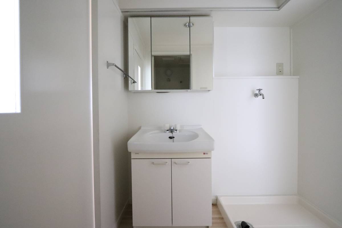 旭川市ビレッジハウス神楽岡の洗面所